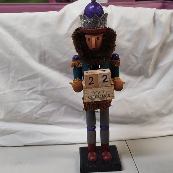 Upcycled Christmas Nutcracker Countdown Decor - Picture 1 of 5